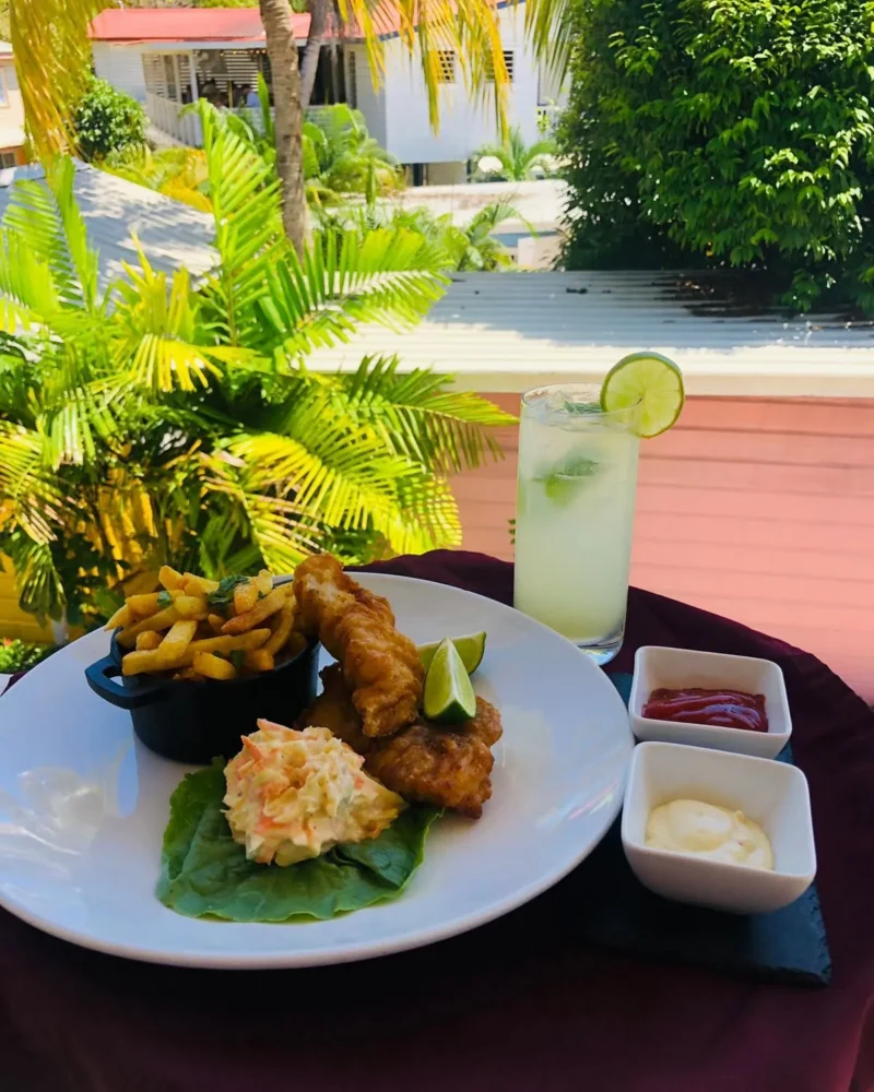 Lunch plate with a fresh limeade